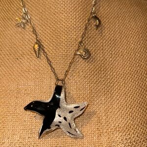 La Dolce beautiful glass black and white pendant with adjustable chair 20”